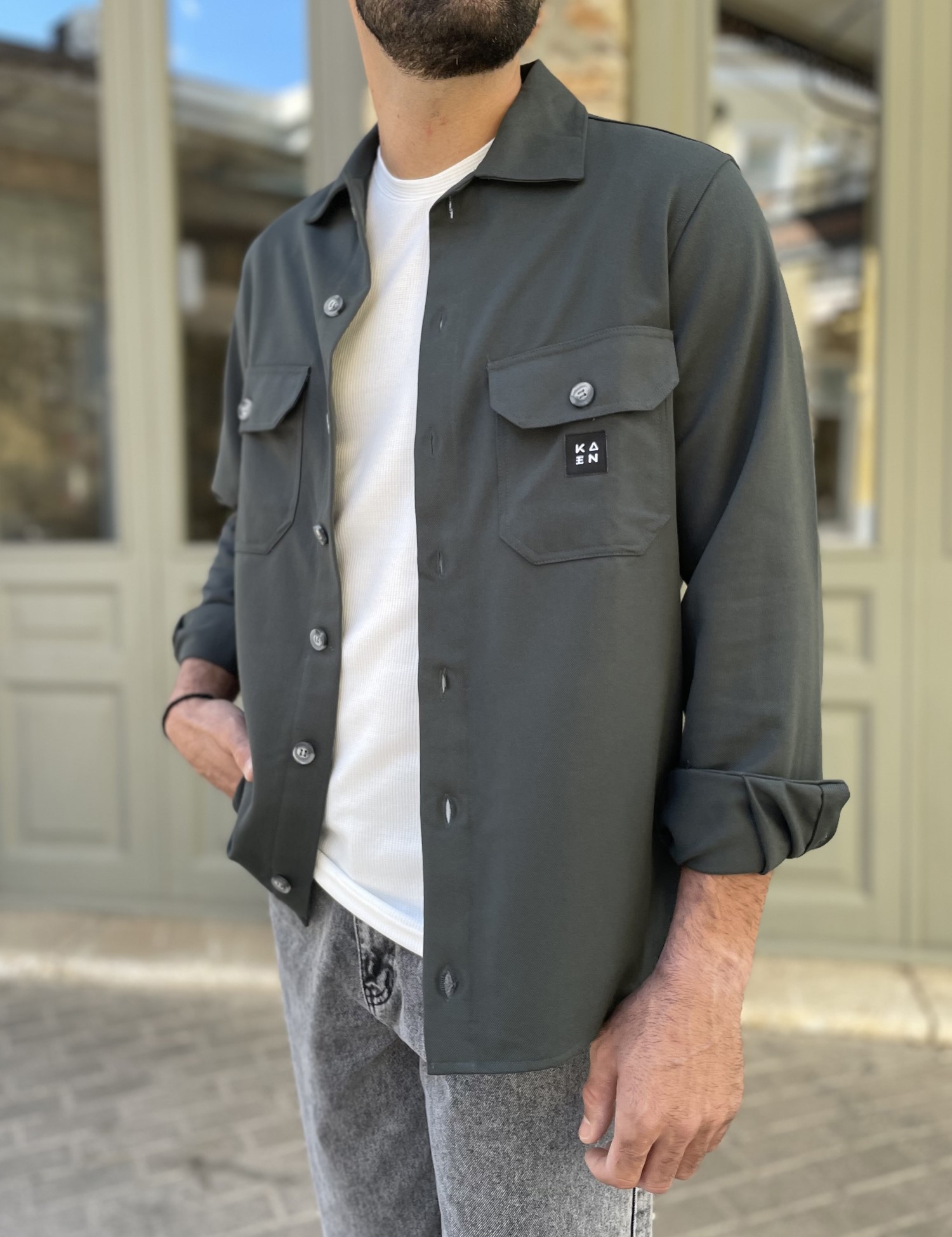 Ανδρικό πράσινο overshirt με γιακά 4501 φωτογραφία